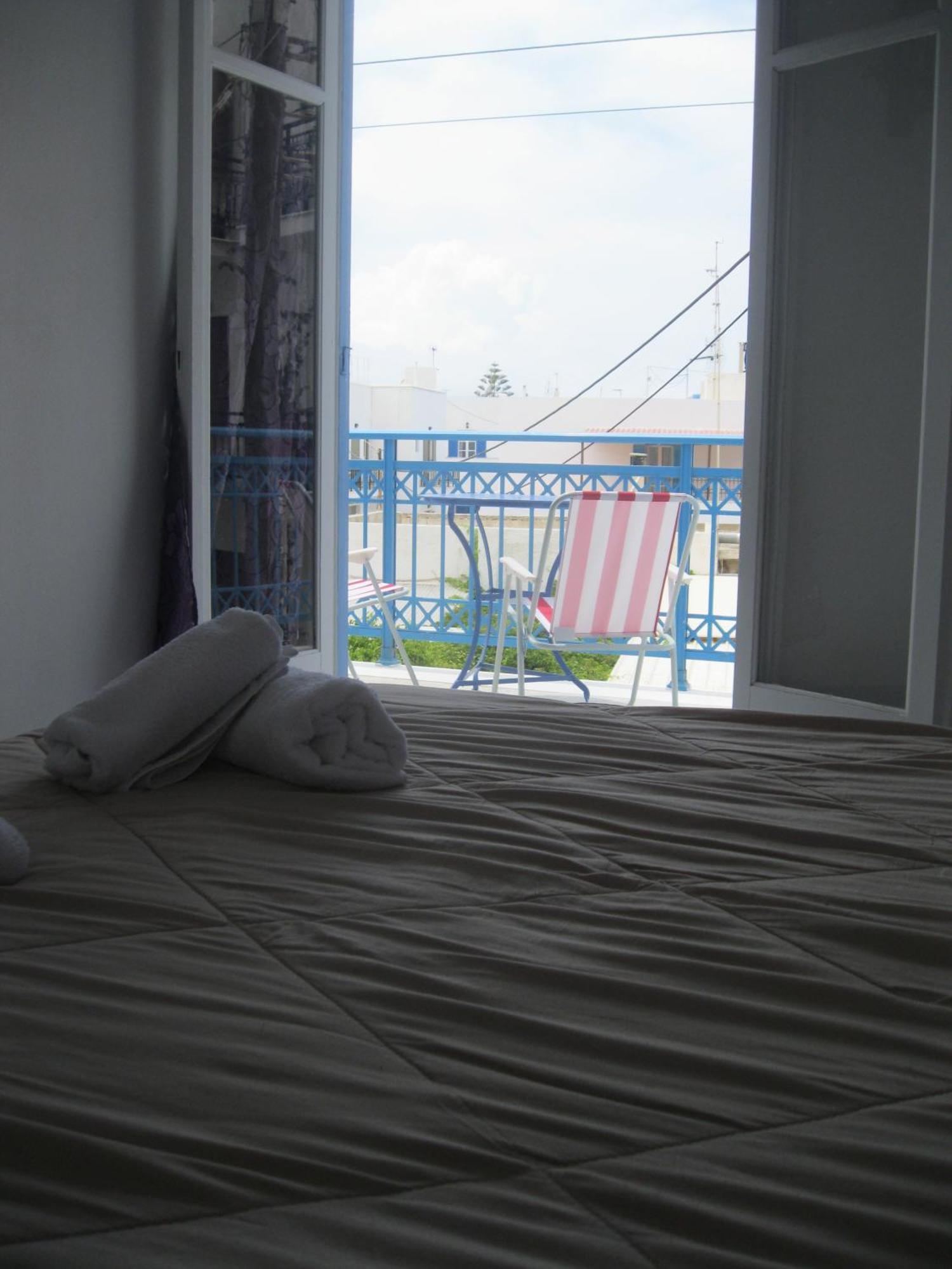 Very-Kokkos Pension 2 Naxos City Room photo